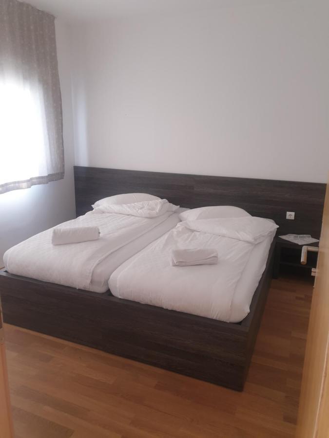 Hotel Lohovo Bihać Exterior foto